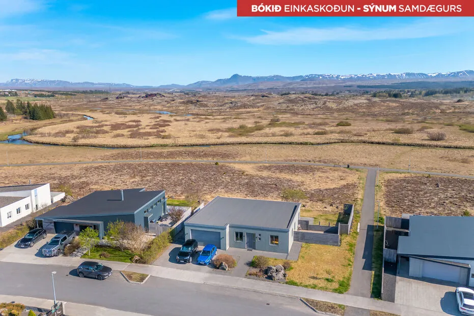 Õhuvaade - House with Large Garage in Reykjavík