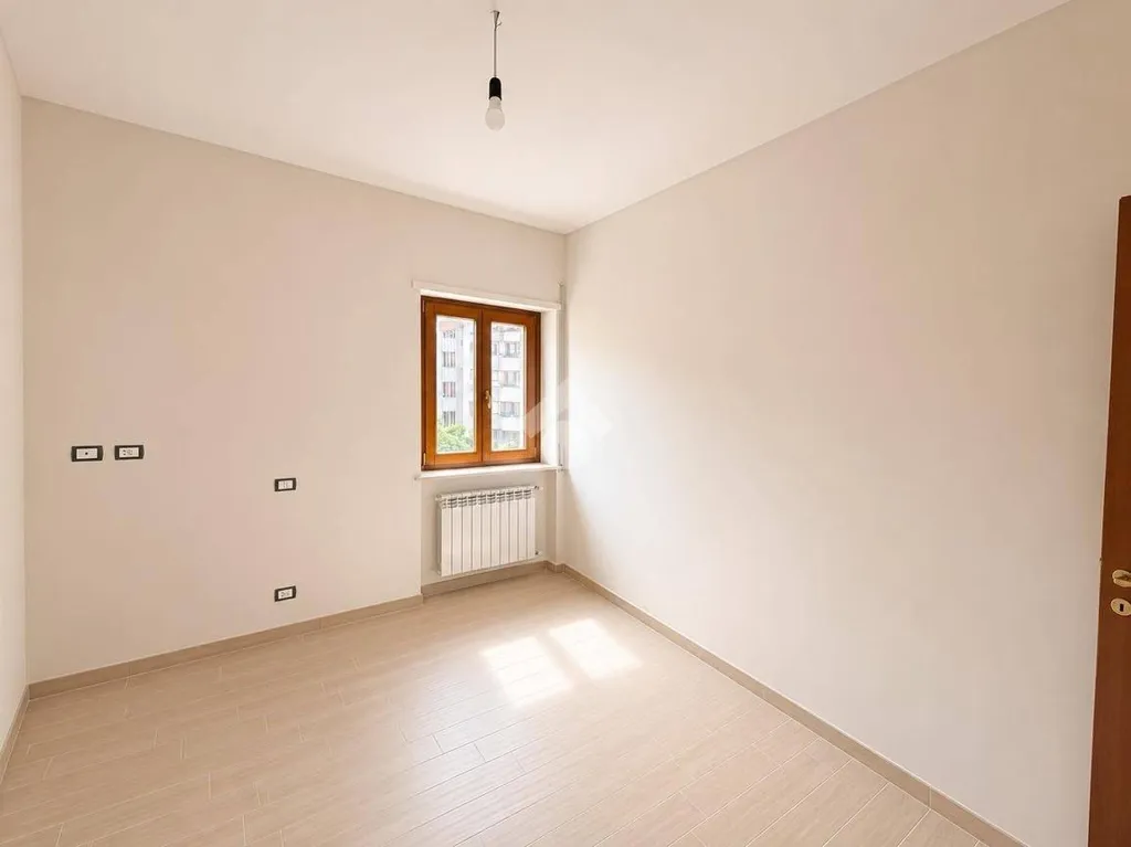 Stanze - Apartment with Balcony in Fondi