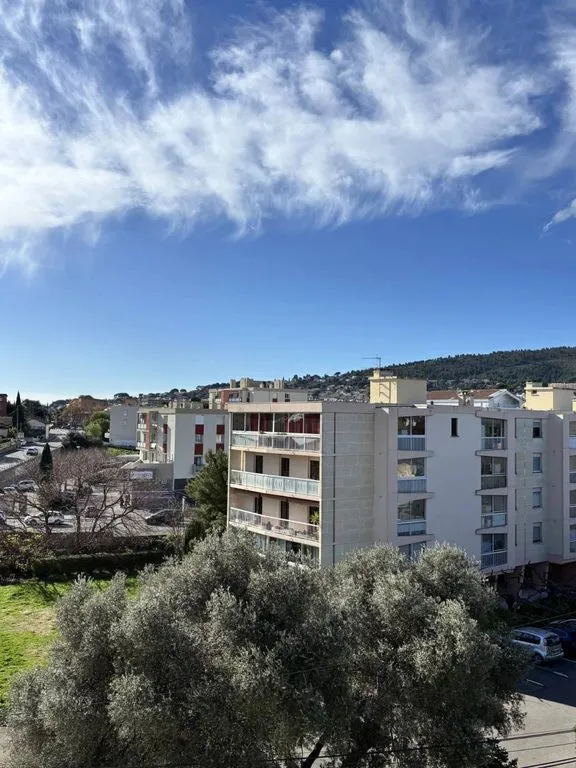 Balcon - Appartement Luxe avec Jardin à La Ciotat