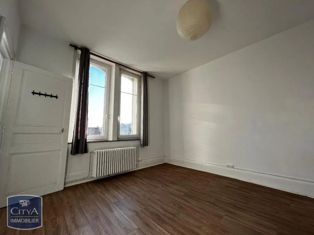 Toad - 3-Bedroom Apartment with Boulevard View in Nancy