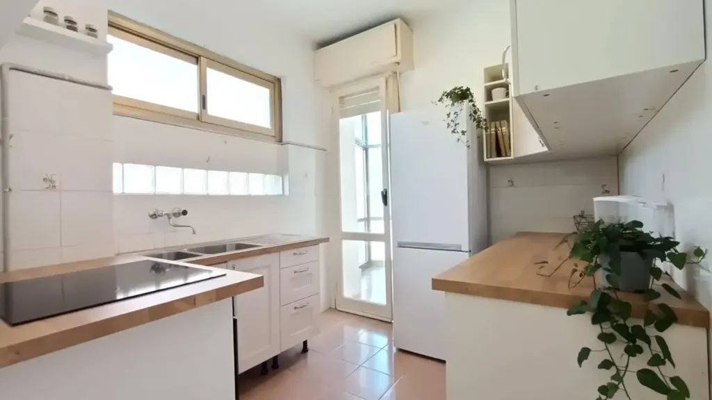 Köök - Apartment with Balcony in Pisa