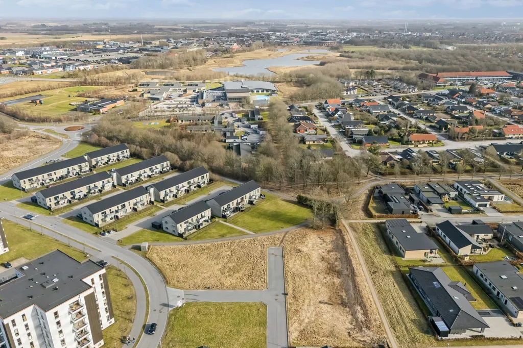 Vista aerea - Buildable Plot with Family-Friendly Setting in Herning