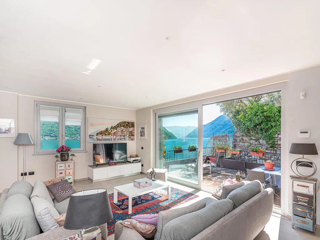 Séjour - Luxury Villa with Lake Views in Colonno
