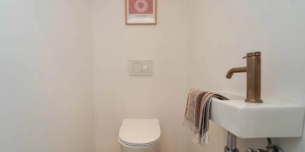 Vannitoad - Duplex Apartment with River View in Gent