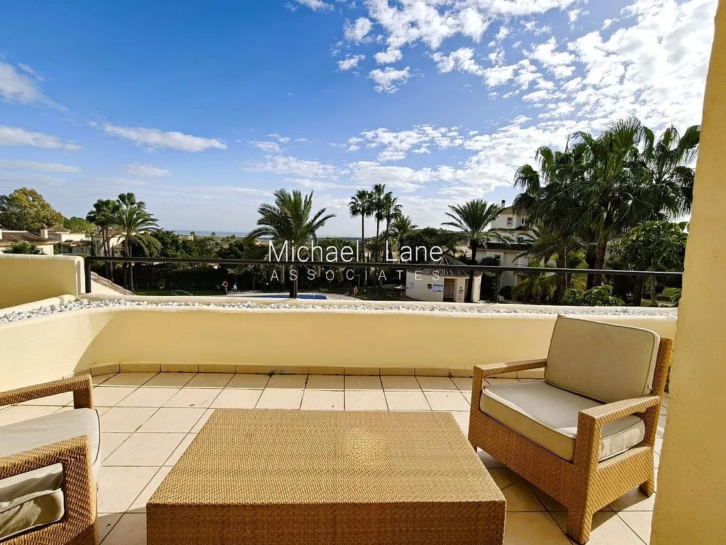 Terrasse - Duplex with Sea View and Pool in Sotogrande