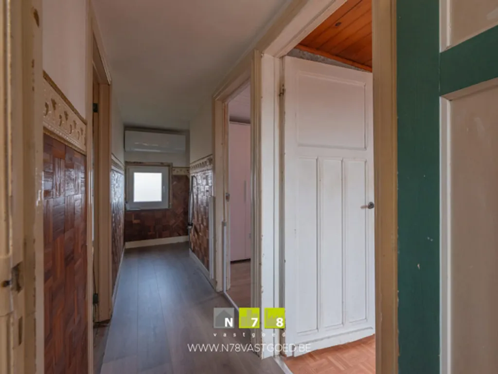 Esik - Renovated House with Garden in Bree