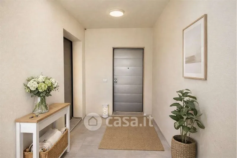 Esik - Contemporary Villa with Private Garden in Mariano Comense