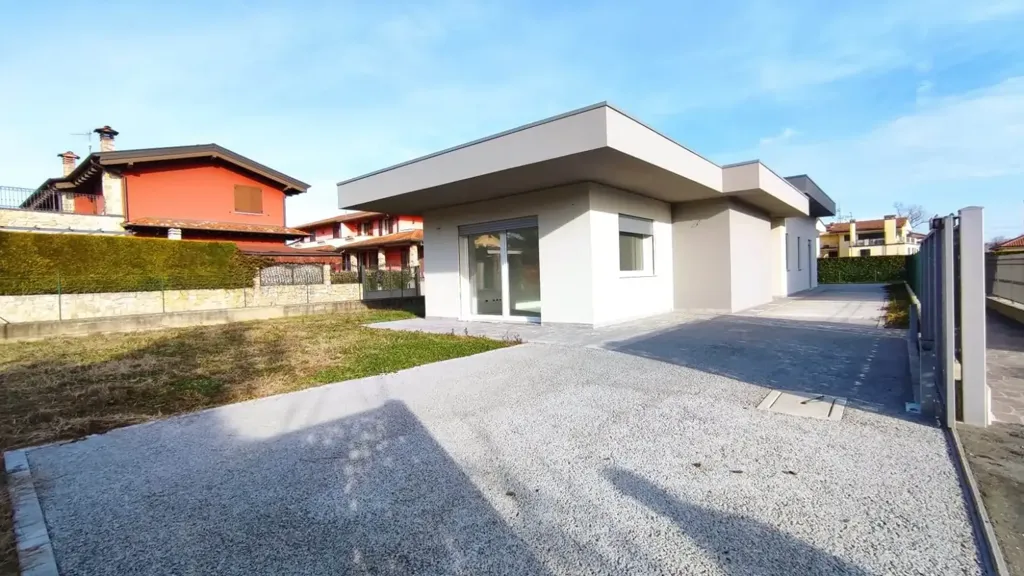 Välivaade - Modern Villa with Private Garden in Filago