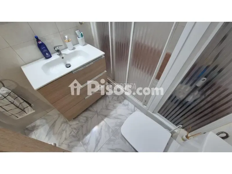 Salles de bain - Reformed Flat with Garage in Los Rosales