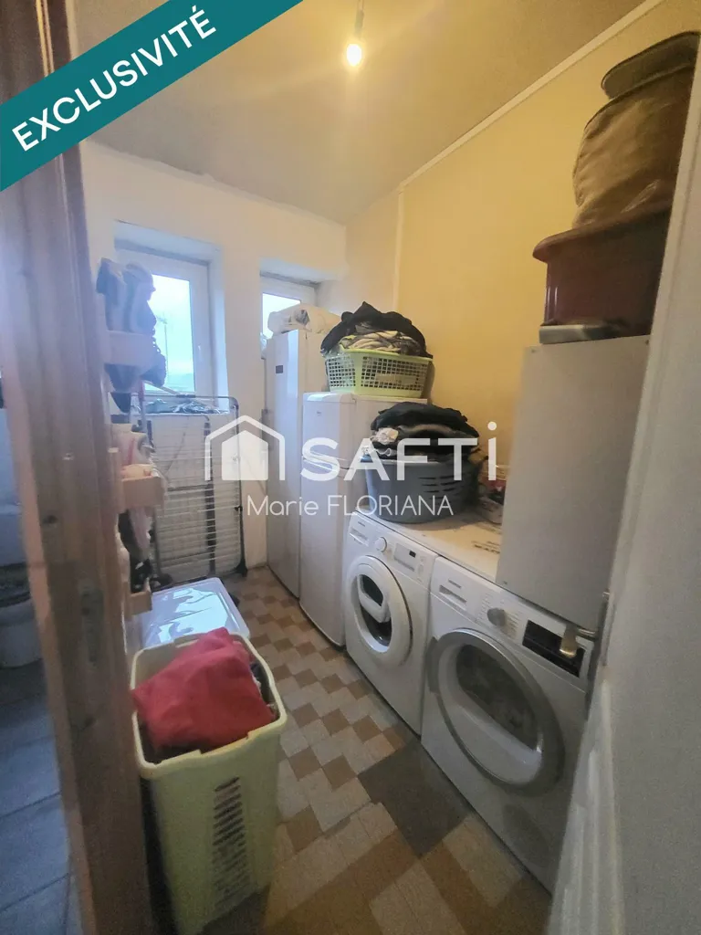 Buanderie - Appartement Lumineux avec 4 Chambres à Dortan