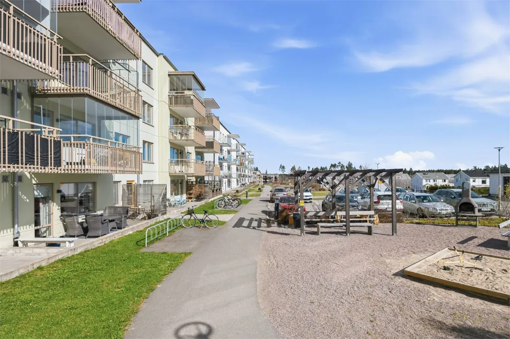 Esterno - Modern Flat with Balcony in Fullerö