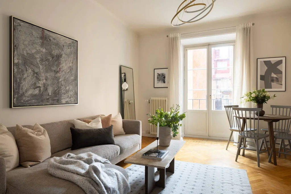 Séjour - Parisian-Style Flat with Balcony in Vasastan