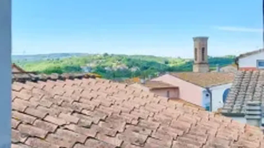 Terrass - Charming Trilocale in Historic Certaldo
