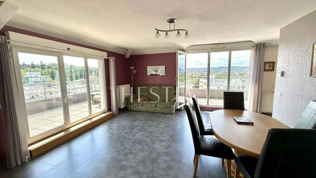 Sala da pranzo - Attic Flat with Mountain View in Annecy