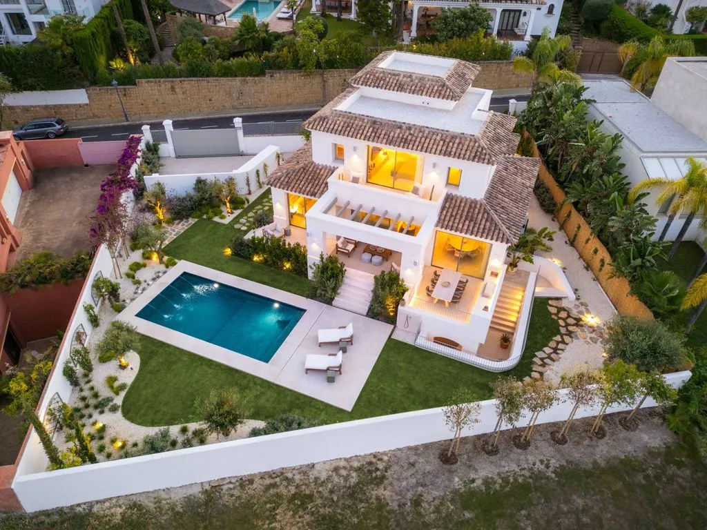 Vue aérienne - Mediterranean Villa with Mountain Views in Marbella