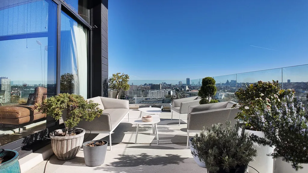 Terrasse - Penthouse avec Terrasse Panoramique au Cœur du Canal