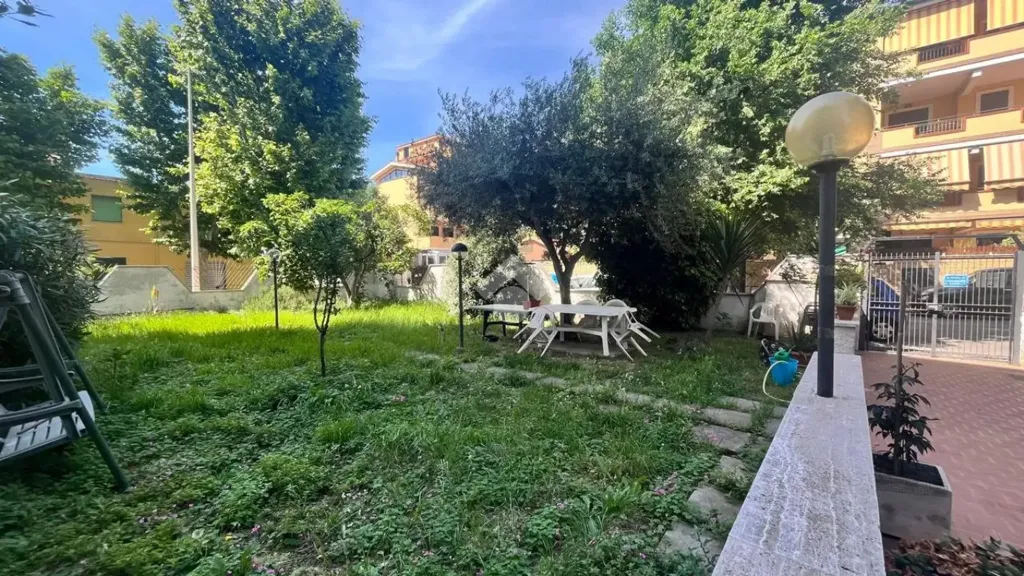 Aed - Spacious Apartment with Garden in Ladispoli
