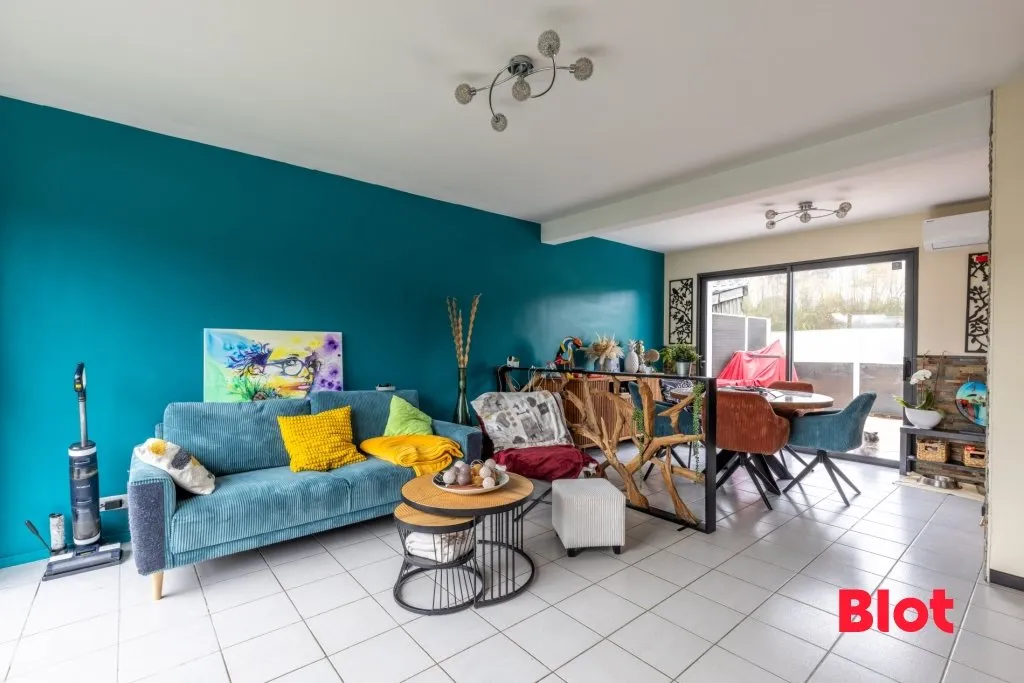 Soggiorno - House with Pool in Betton Countryside