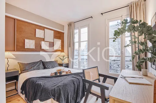 Chambres - Appartement Meublé avec Ascenseur à Paris 6ᵉ