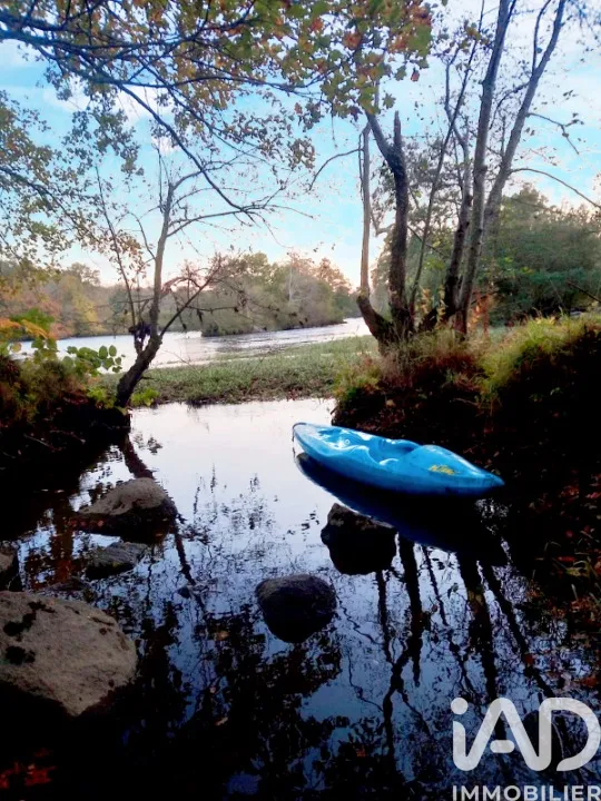 Giardino - Loisirs Terrain with River View in Queaux
