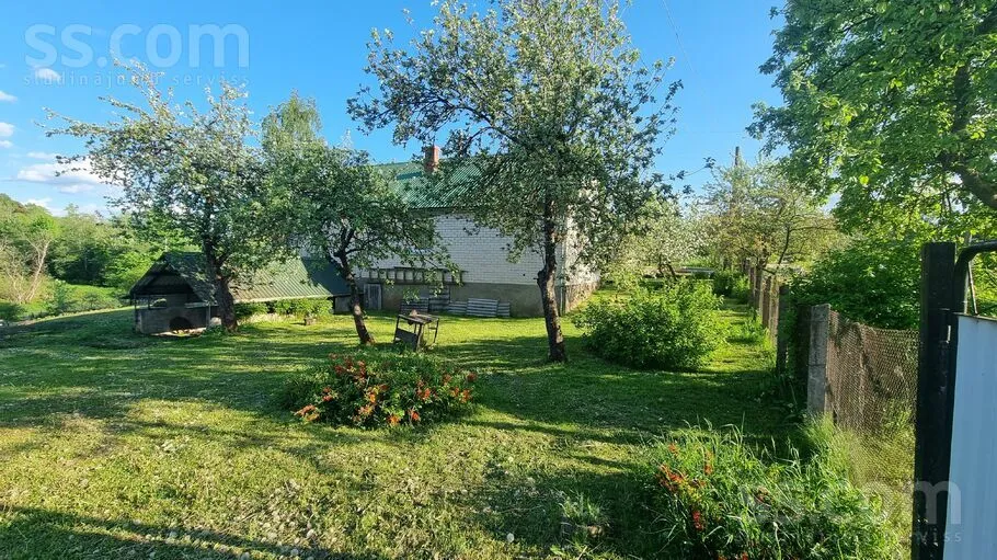 Giardino - 1979 House with Garden in Krāslava