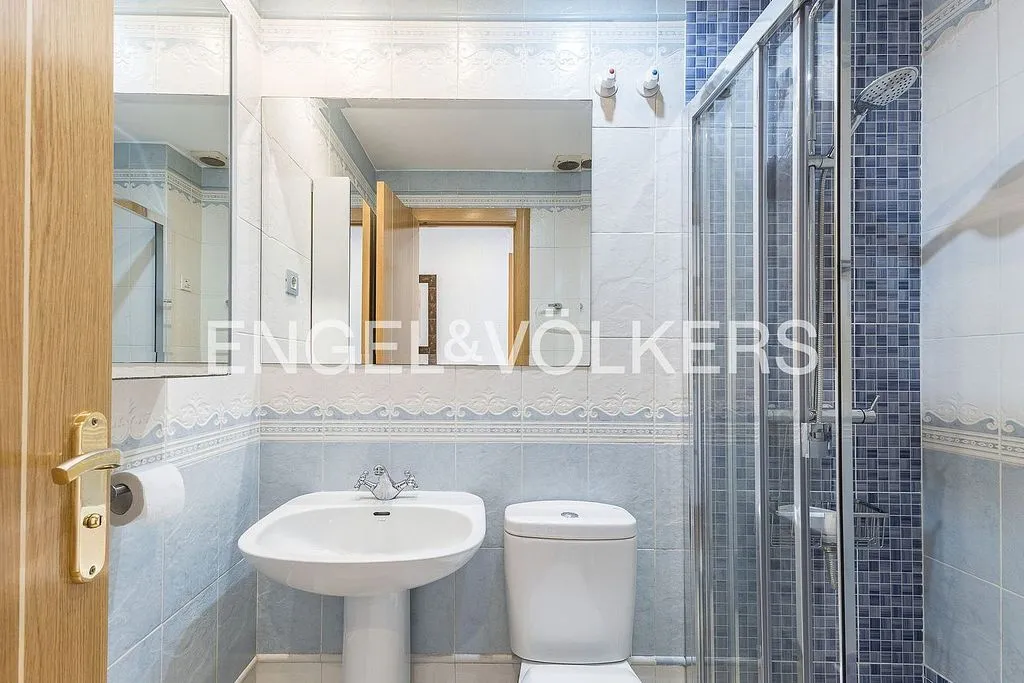 Apartment with Pool in La Maternitat i Sant Ramon