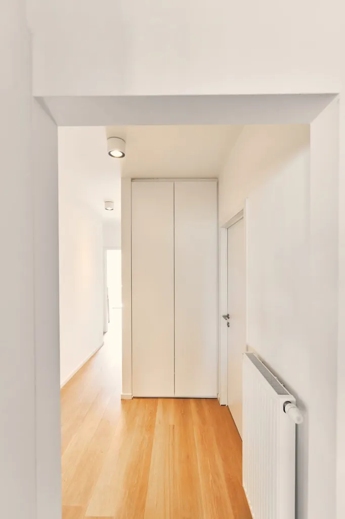 Esik - Renovated Corner Apartment with Terrace in Antwerp