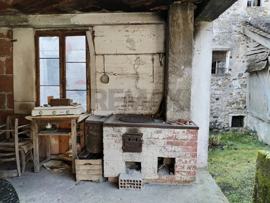 Cucina - Rustic-Style House with Terrace in Cesiomaggiore