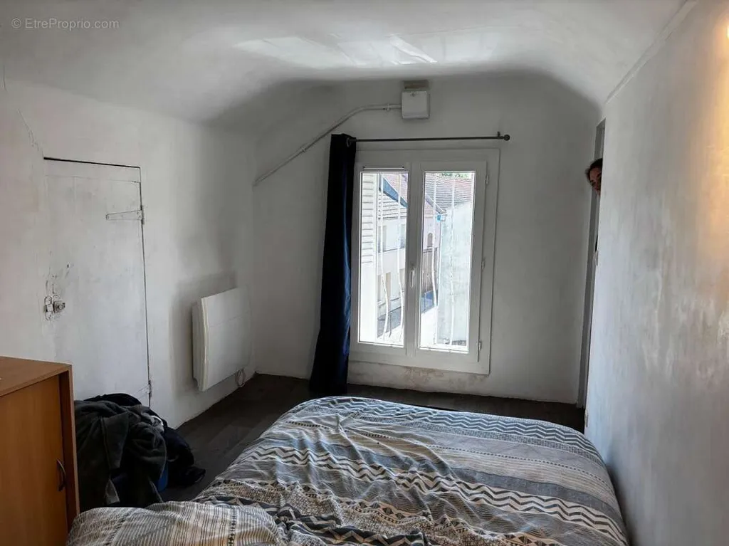 Bedrooms - Historic House with Garden in Issou Centre