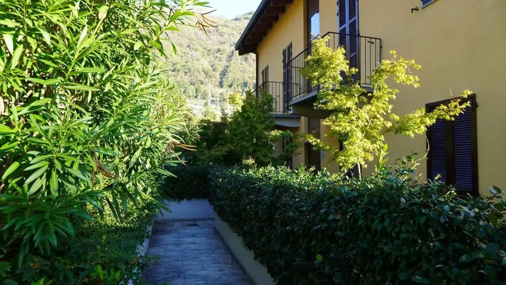 Aed - Apartment with Lake View in Argegno