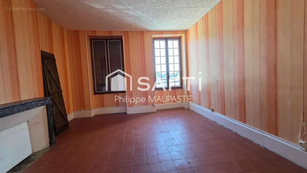 Toad - 6-toaline maja asukohas Raveau