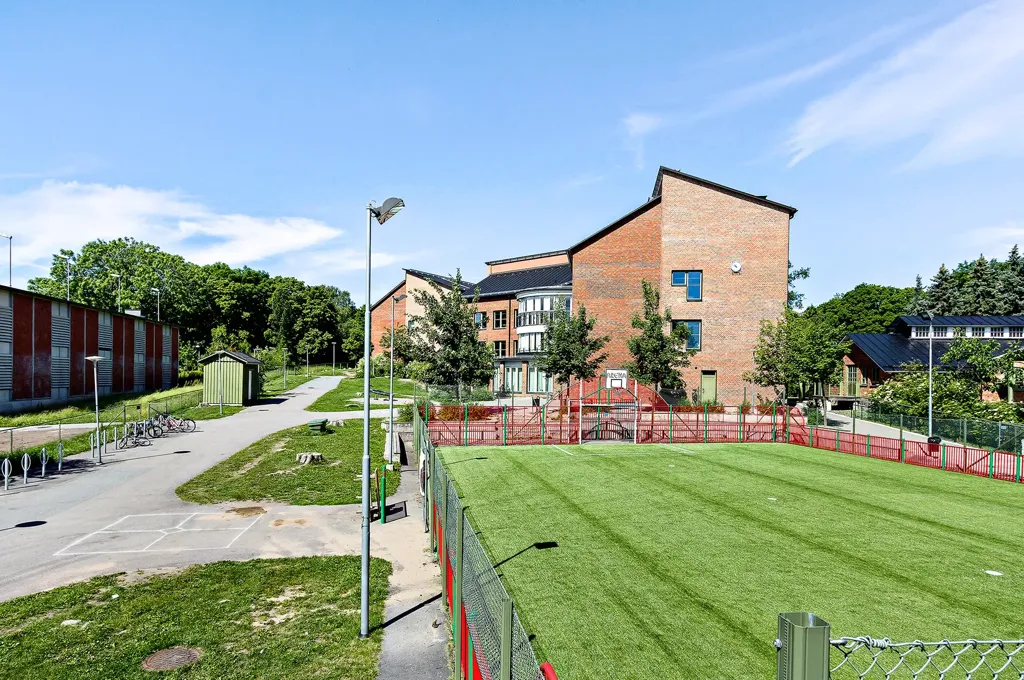 3-toaline korter asukohas Bromma