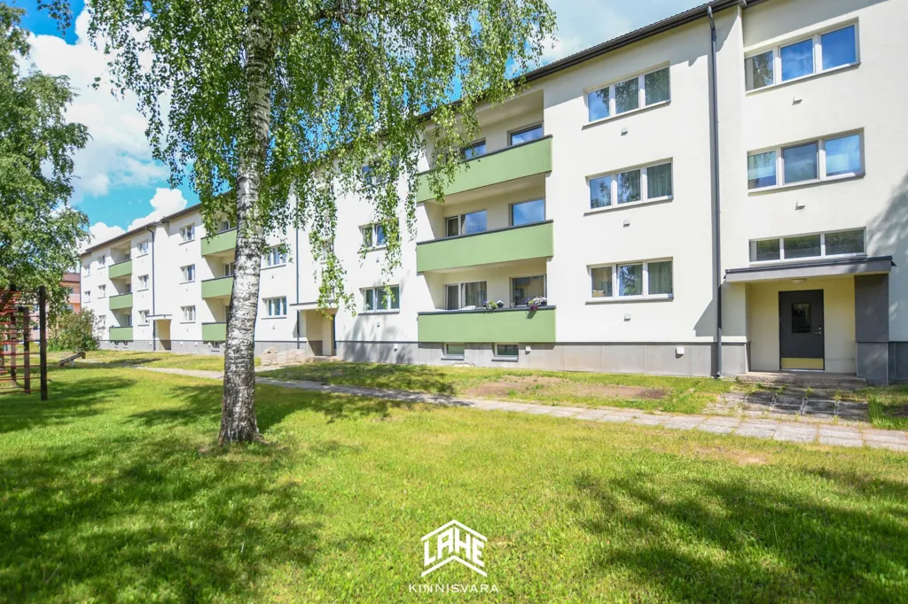 Außenansicht - Renovated Apartment with Balcony in Kõrveküla