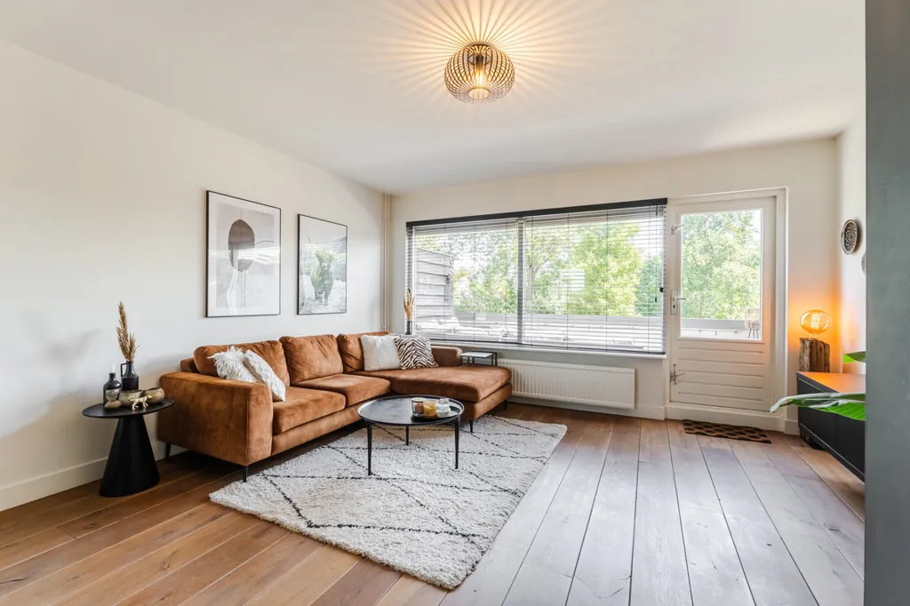 Séjour - Maisonnette with Garden View in Linschoten