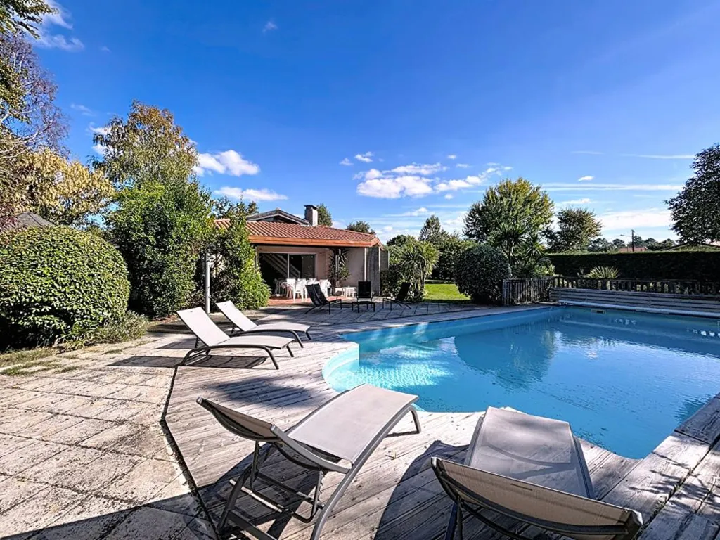pool_area