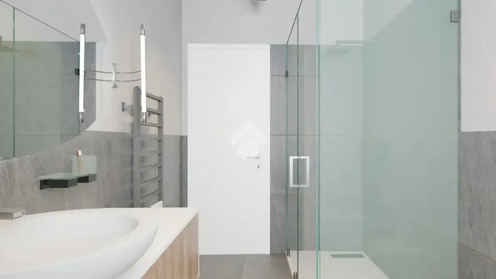 Salles de bain - Appartement 2 pièces à IT