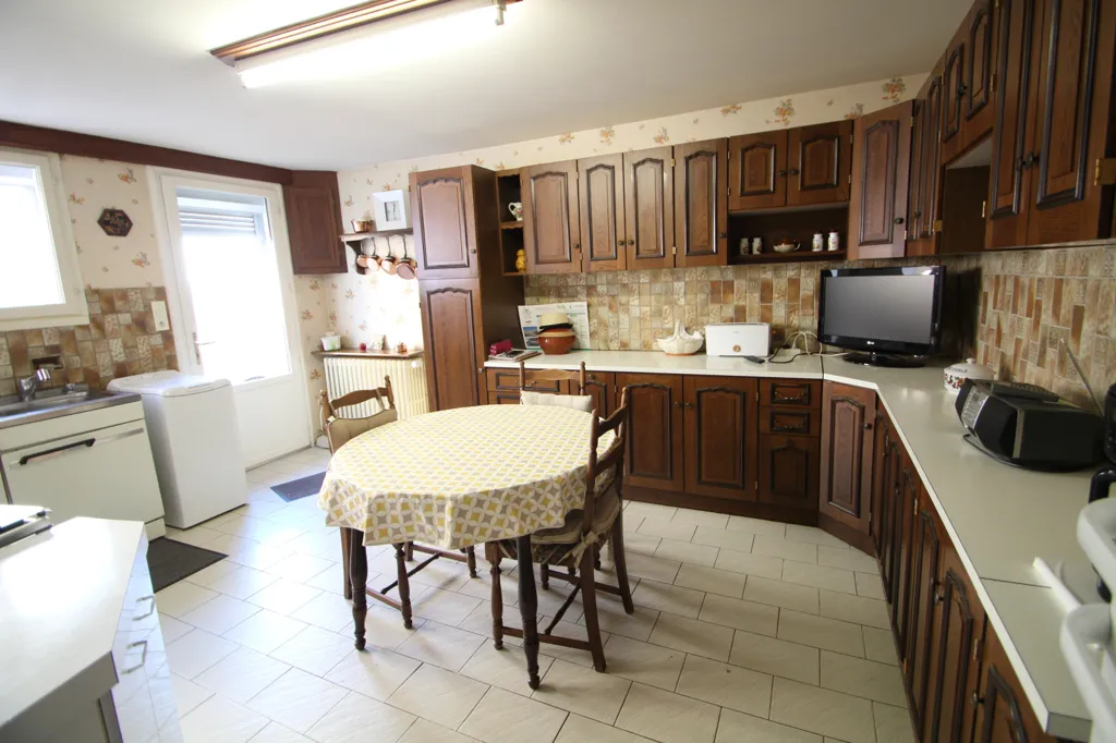 Cuisine - Maison de Ville avec Jardin à Bourbon-Lancy