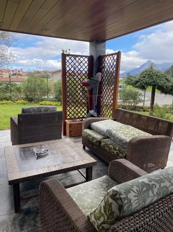 Terrazza - Detached Villa with Pool in Olaberria