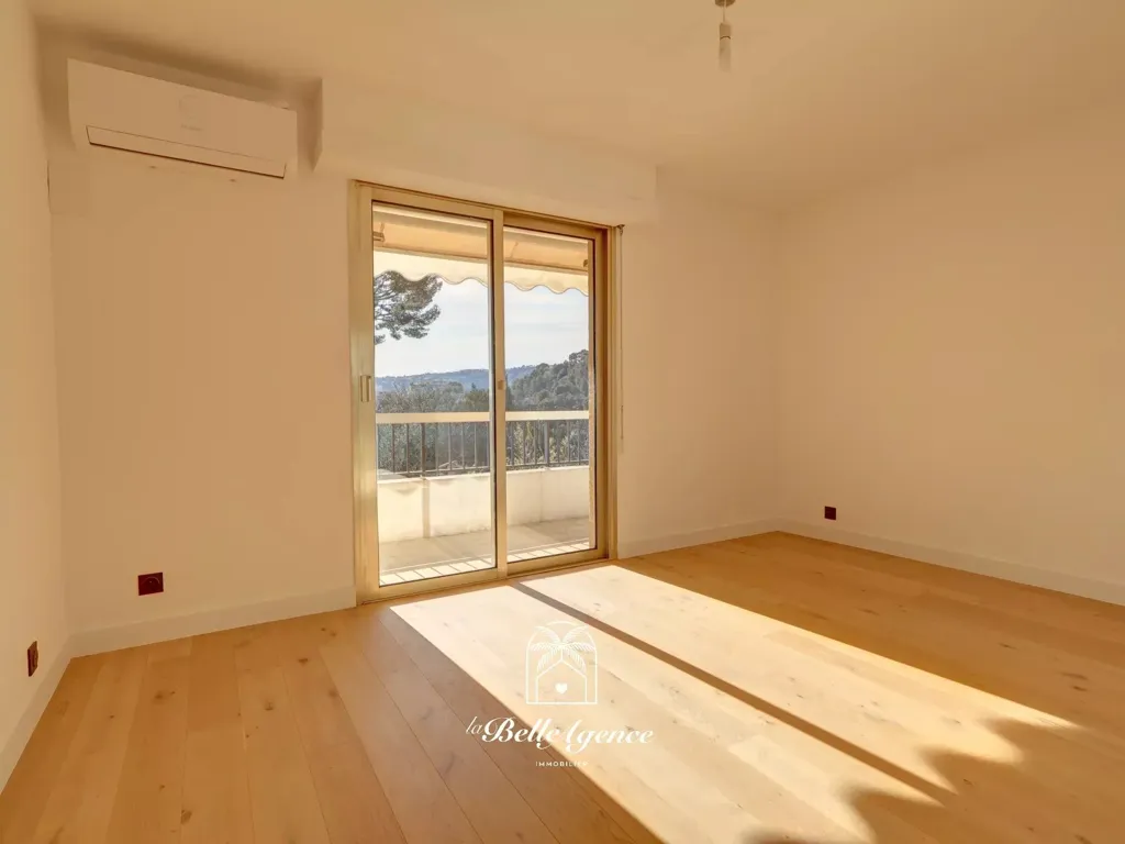 Rooms - 3-Bed Apartment with Terrace in Nice Cimiez