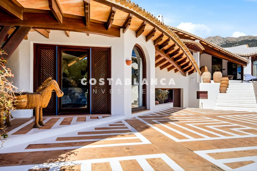 Terrasse - First Line Villa with Sea Views in Altea Hills