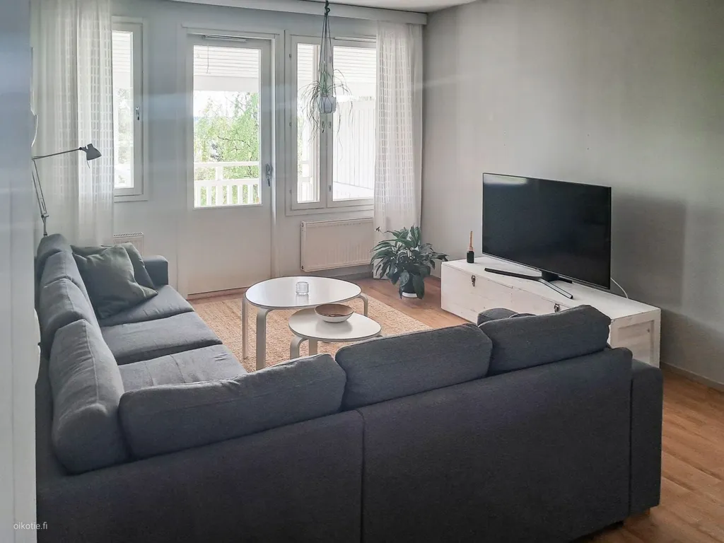 Living Room - Living Right Apartment with Balcony in Hamar