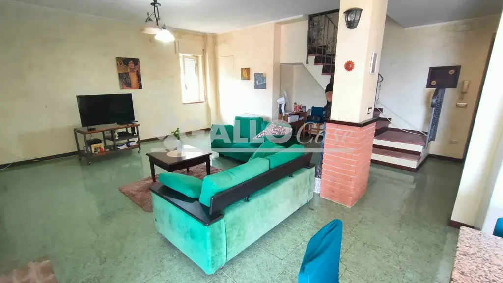 Elutuba - Duplex Apartment with Solar Features in Marano Principato