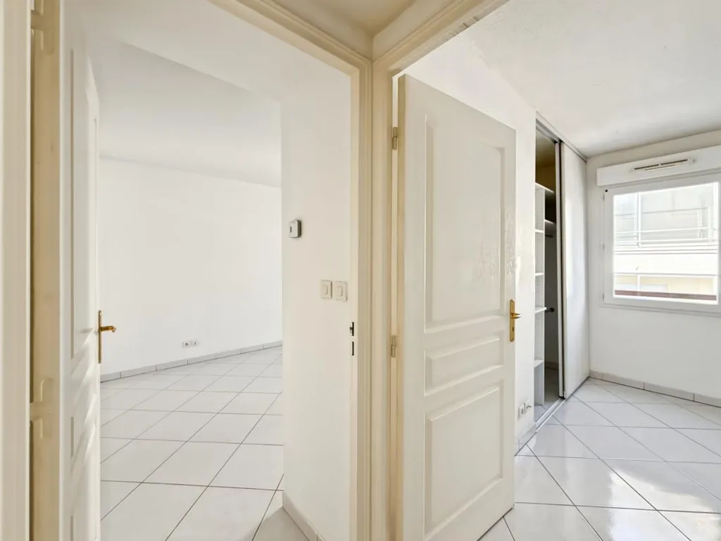 Pièces - Appartement T3 avec Parking au Centre de Saint-Raphaël