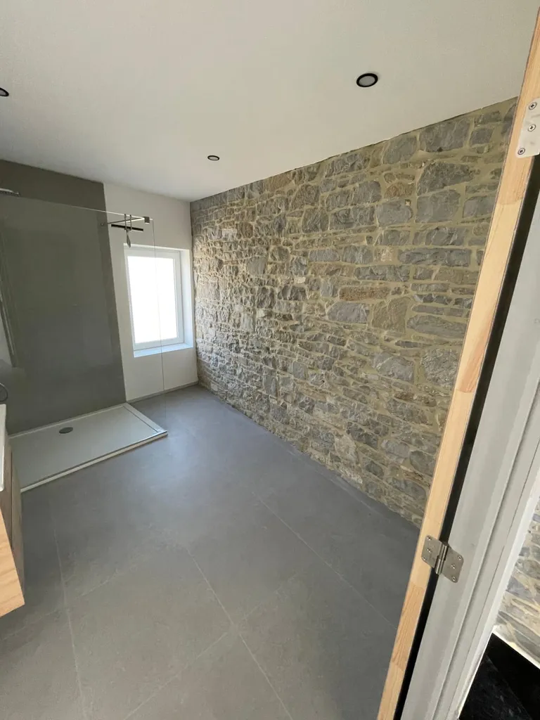 Vannitoad - 1-Bedroom Apartment with Terrace in Floreffe