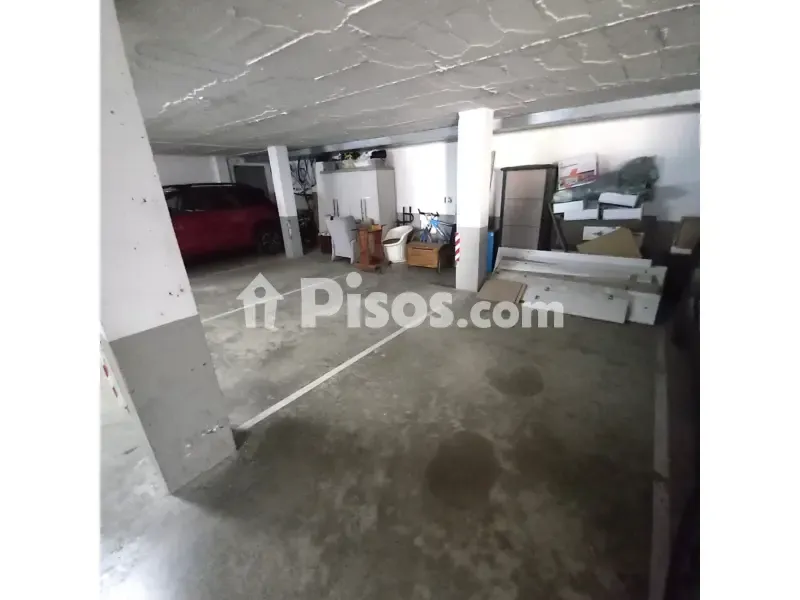 Garage - Ground Floor Flat with Garden in Ripollet
