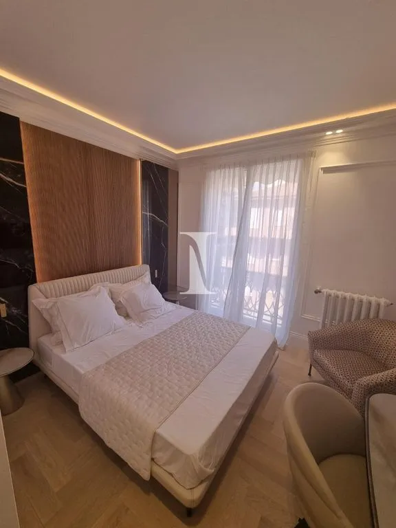 Chambres - Appartement Art Déco avec Vue Mer à Cannes