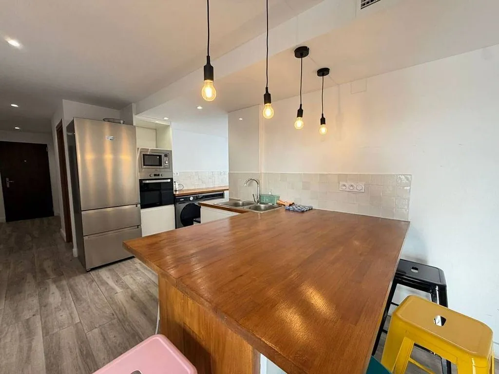 Cucina - Reformed Apartment with Balcony in La Bosca