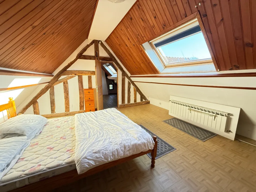 Pièces - Maison en Pierre avec Cour Intérieure à Bussière-Dunoise