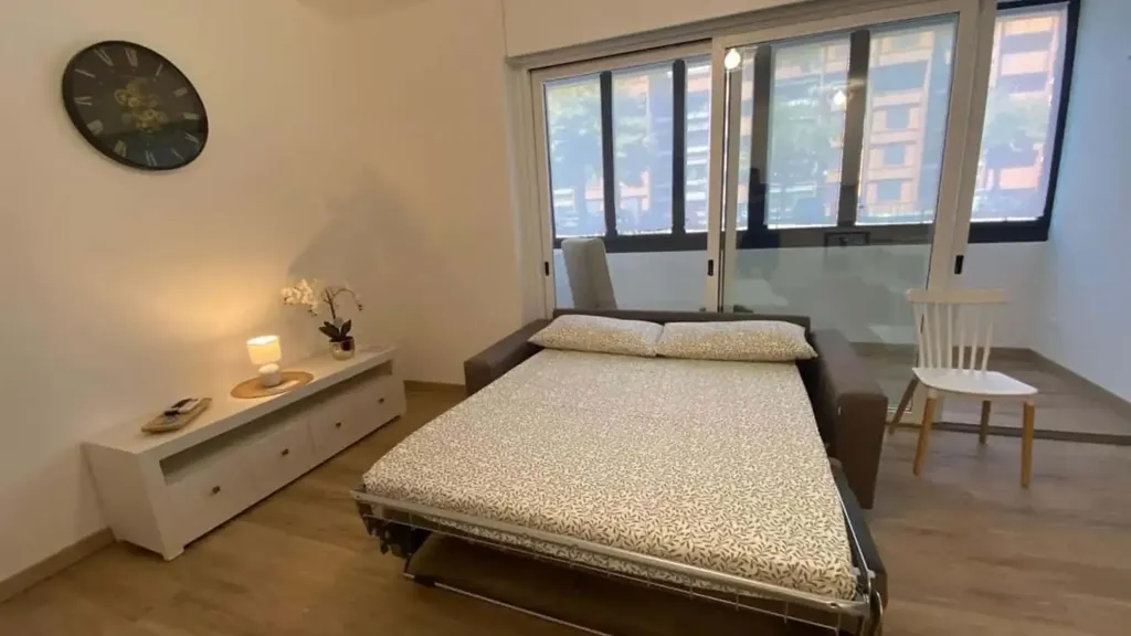 Magamistoad - One-Bedroom Apartment with Balcony in Basiglio