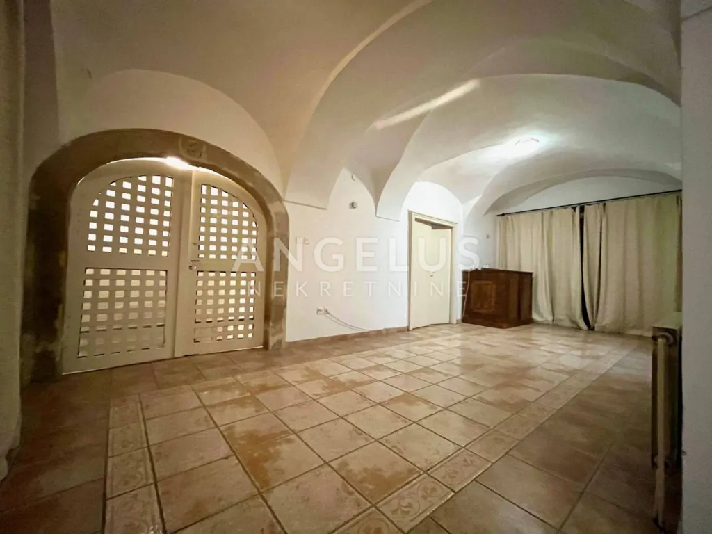 Entrée - Four-Bedroom Apartment in Historic Zagreb